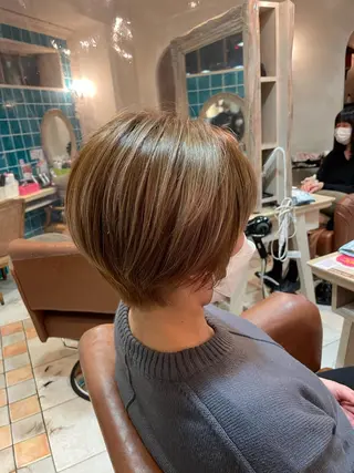 ショート 前平 友慈のヘアスタイル