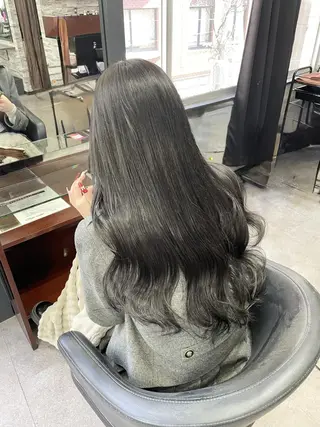 ロング 💎馴染むエクステ ×カラーTOMO💎のヘアスタイル