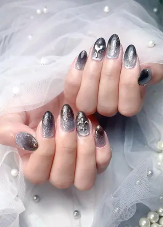 ネイル KiKO 🌻ひまわりサロンのネイルデザイン