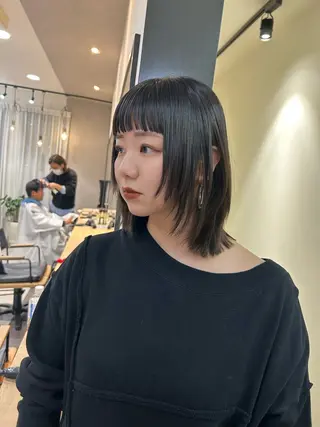 ミディアム カラー hub hair 透明感/レイヤーのヘアスタイル