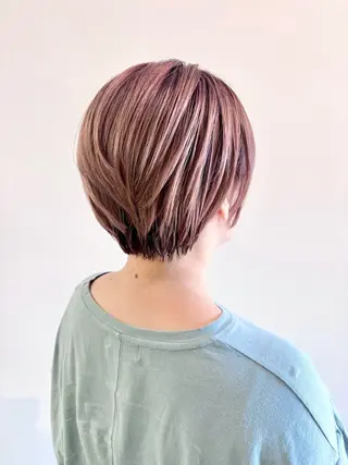 ショート カラー 古川 琴美のヘアスタイル