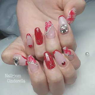 ネイル Nailroom. Cinderellaのネイルデザイン