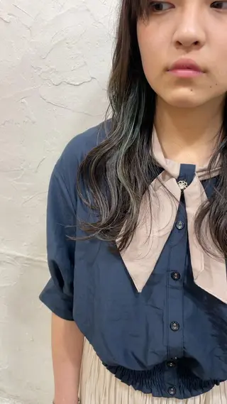 ロング カラー 小原 慧美のヘアスタイル