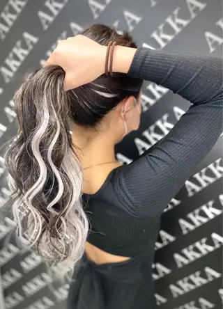 ロング カラー ヘアアレンジ メンズ キッズ ネイル マツエク・マツパ アイブロウ 🌟ブリーチ特化型 ハイトーンカラー🌟のヘアスタイル