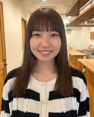 ミディアム china/ボブ ブリーチカラーのヘアスタイル