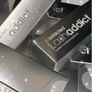 マツエク・マツパ sakura 🌸【束感まつげ】のマツエク・マツパデザイン