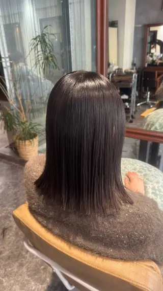 ミディアム Graphy  札幌所属・🐺ﾅｶﾑﾗ ﾓﾓｶのヘアスタイル