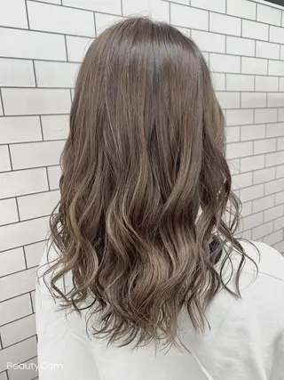 ミディアム カラー リルフェアリー 磐田店のヘアスタイル