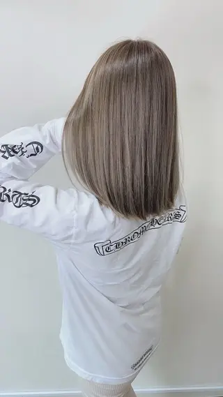 ミディアム カラー vifkrone所属・心斎橋ダブルカラー ⭐️カラー タカヤマのヘアスタイル