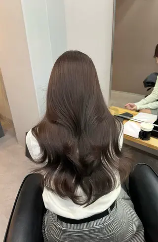 ミディアム カラー 西村あきや トレンド韓国ヘアのヘアスタイル