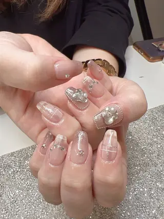 ネイル Guarendo錦糸町店所属・ガレンドウ 白澤 愛子のネイルデザイン