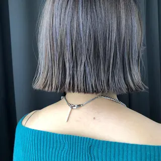 ミディアム カラー ORIKA 美容室のヘアスタイル
