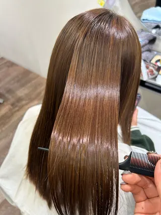 セミロング elena by artefice所属・a aのヘアスタイル