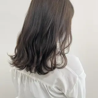 セミロング 川野 彩海のヘアスタイル