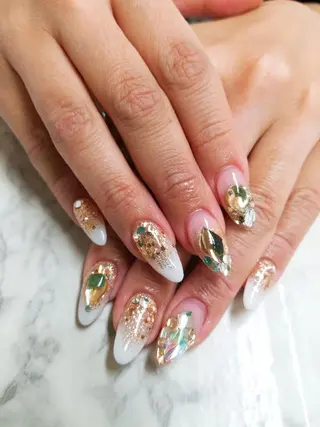 ネイル 河野ちえ (雑誌掲載サロン)のネイルデザイン