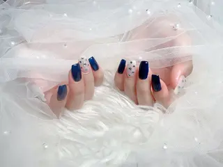 &ME Momoのネイルデザイン