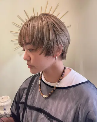 ショート カラー pole/apartment所属・💓パーマ，💗 レイヤーカットのヘアスタイル