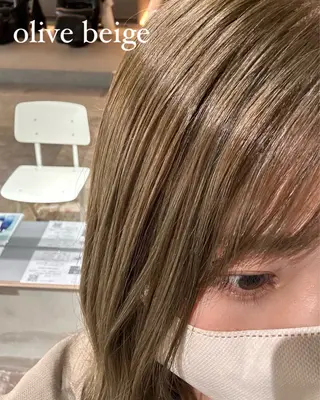 セミロング カラー 玉置 七海のヘアスタイル