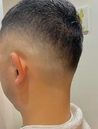 ショート グレイスフルバーバープラチナム六本木店所属・六本木メンズヘア 大橋勇貴のヘアスタイル