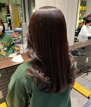 カラー 三浦 笑美のヘアスタイル
