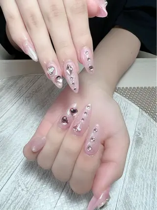 ネイル シェヌネイル JURAのネイルデザイン