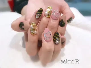 ネイル Re Pearl～コーディネートサロン～ 市駅前店所属・NARUMI HYODOのネイルデザイン