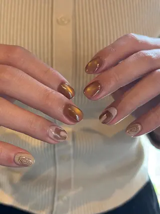 ネイル Manon Tomiのネイルデザイン