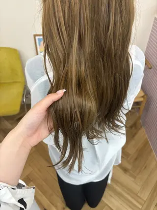 ロング runa/パーマ /ブリーチモデルのヘアスタイル