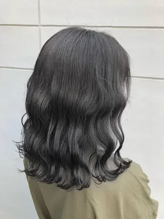 セミロング Produce with SALON VILLAGE所属・メッシュパーマ職人/ 窪田 優也/ツイスパのヘアスタイル