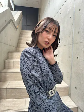 ミディアム カラー ヘアアレンジ yuuto🌈 冬の透け感カラーのヘアスタイル