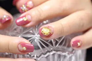 ネイル ママリンド　志村坂上店所属・しみ えんのネイルデザイン