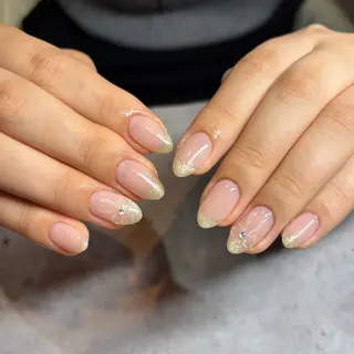 ネイル Lusso🫧 Ayaneのネイルデザイン