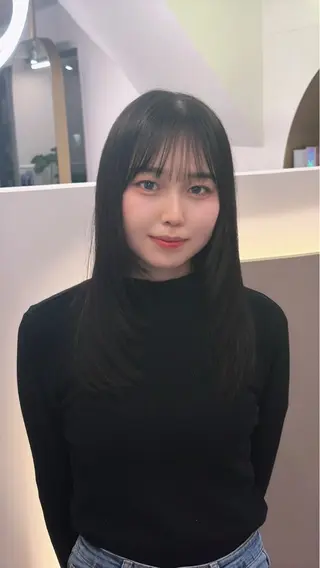 ミディアム ガルボヘアー心斎橋店所属・心斎橋/髪型整形美容 師/カット/カラーのヘアスタイル