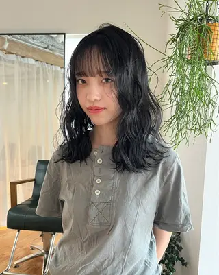 セミロング 義本 風佳のヘアスタイル