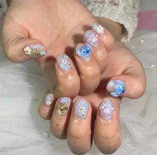 ネイル Lowé所属・Lowé みるくのネイルデザイン