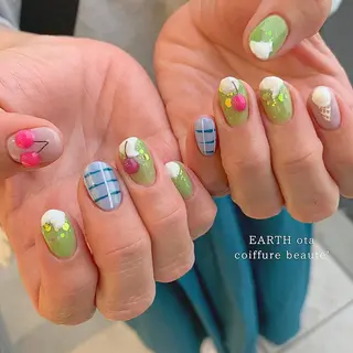 ネイル Rena colore'のネイルデザイン