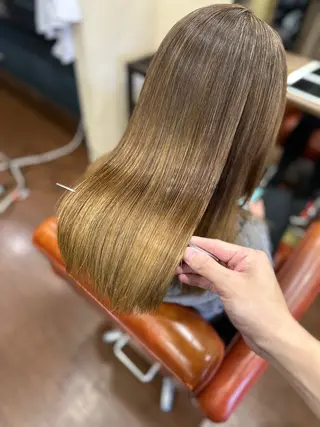 セミロング 由谷 祥伍のヘアスタイル