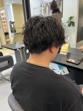 ショート パーマ メンズ 諸岡 玲のヘアスタイル