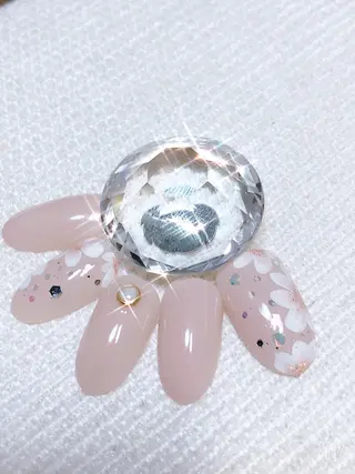 ネイル Bella  totalbeauty所属・Bella 齋藤理奈のネイルデザイン