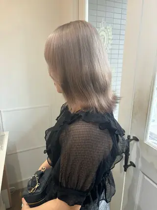 ミディアム カラー Risa🐈‍⬛/ グレージュ/透明感のヘアスタイル