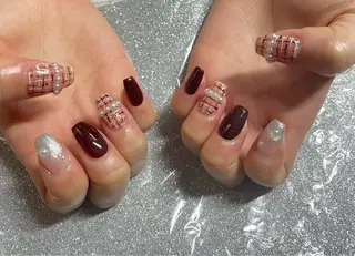 ネイル VIERU 🌈🎀💖のネイルデザイン