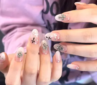 ネイル Pure&Rich Nailのネイルデザイン