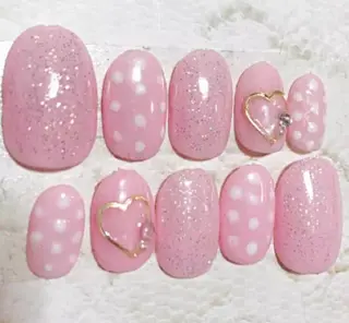 ネイル ゲン レイカのネイルデザイン