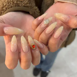 ネイル 栗田 ゆう子のネイルデザイン