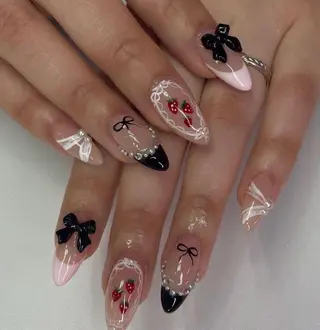 ネイル Cloudy Chan 歌舞伎町のネイルデザイン