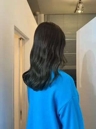 ミディアム カラー 磯　亜由香🌼 ブリーチ/ボブカットのヘアスタイル