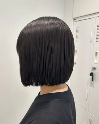 ミディアム レイヤー・ナチュラル RUKUのヘアスタイル