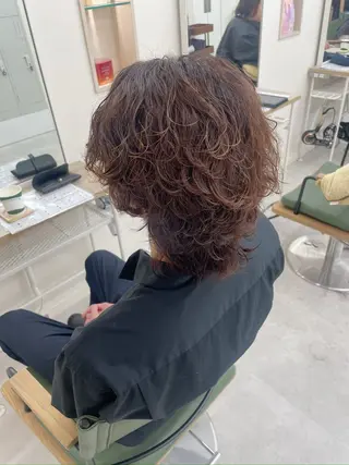 ミディアム メンズ NaVIユウジ ブリーチカラーのヘアスタイル