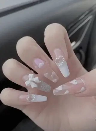 ネイル EMI ANA.CHUOのネイルデザイン