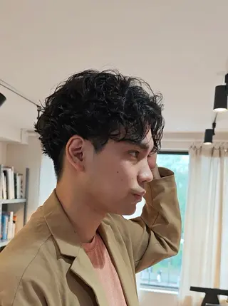 ミディアム パーマ メンズ 24時まで営業🌛東 陽町🍀静かに丁寧にのヘアスタイル